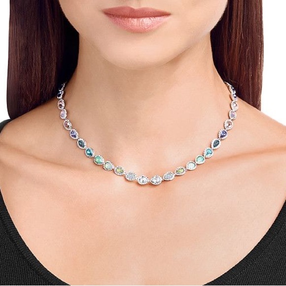 Caption All-Around Necklace - Picture 2 of 13